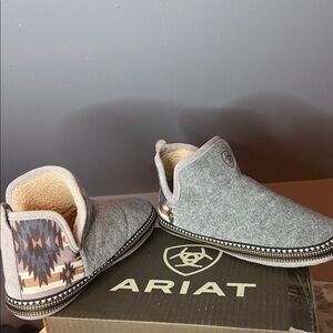 ARIAT Bootie Slippers